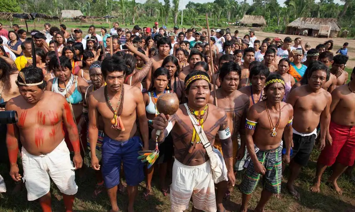 Brasil pede desculpas oficiais ao povo avá-canoeiro pelas violações da ditadura