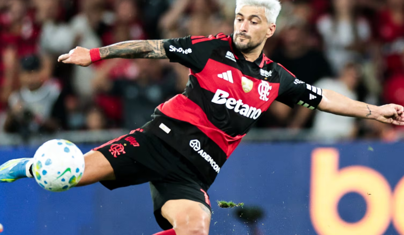 Flamengo enfrenta Internacional no Beira-Rio em busca da liderança do Brasileirão