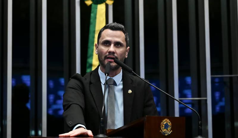 Republicanos confirma que Cleitinho Azevedo não disputará governo de MG