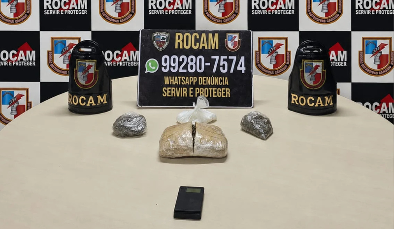 Polícia Militar apreende drogas e equipamentos no beco Airão em Manaus