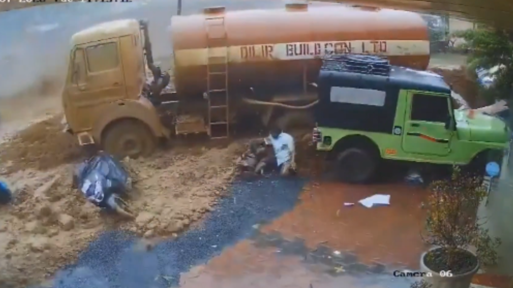 Vídeo registra deslizamento de terra com mortos e desaparecidos em Kerala