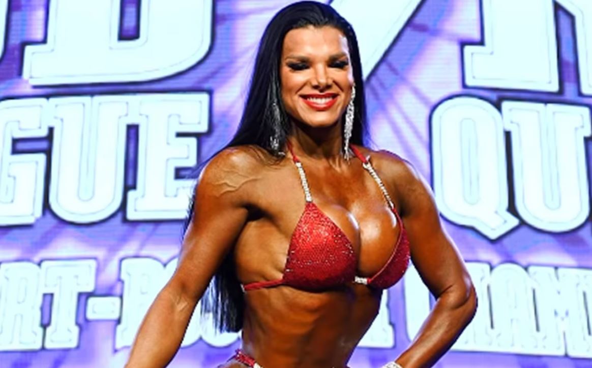 Juliane Almeida, ex-dançarina do É o Tchan, brilha no fisiculturismo