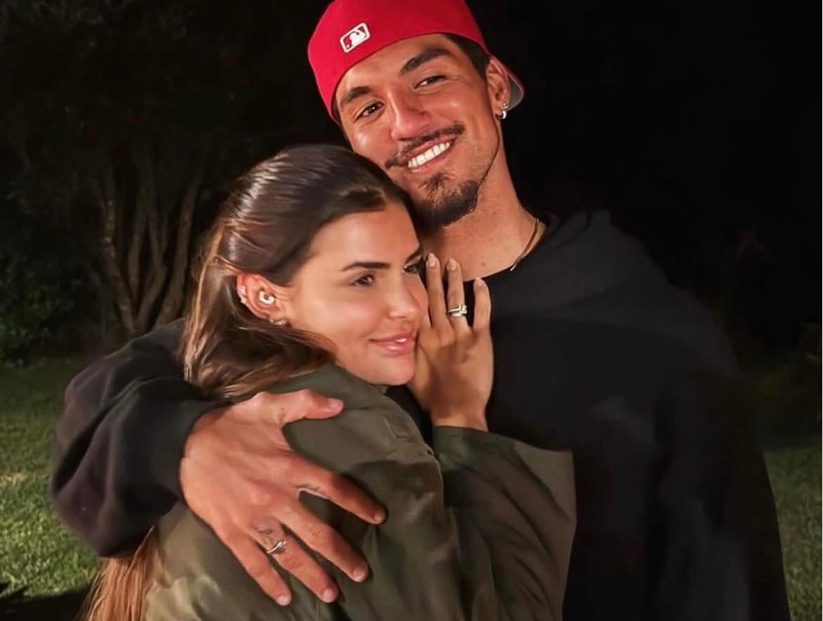 Gabriel Medina e Isabella Arantes se casam na Praia de Paúba, em São Sebastião