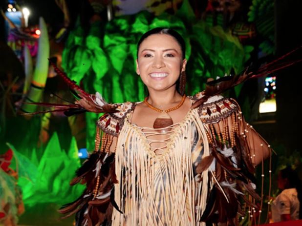 Gigi Cunha brilha na Forbes como embaixadora da moda na Amazônia