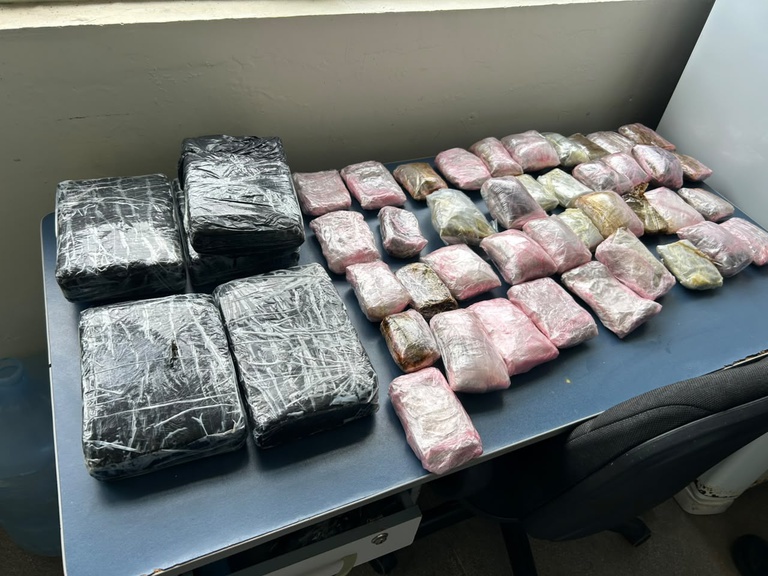 Polícia Federal apreende skunk e haxixe em aeroporto de São Gabriel da Cachoeira