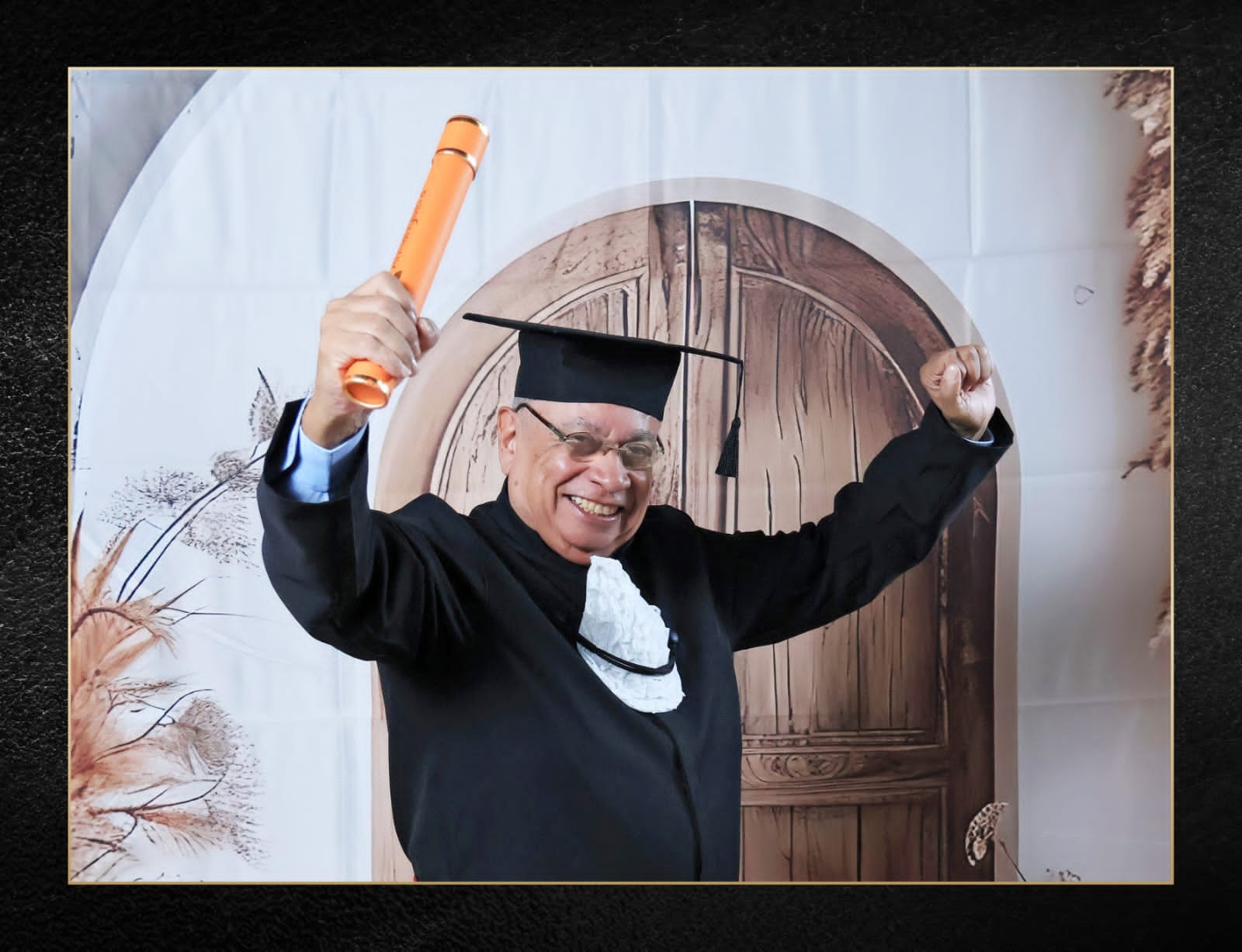 Empresário de 76 anos realiza sonho e é aprovado no Exame da OAB