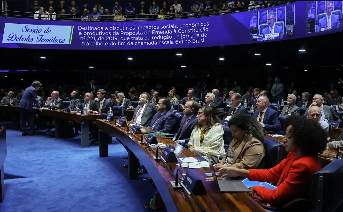 Senado debate PEC que propõe fim da escala 61 e redução da jornada semanal