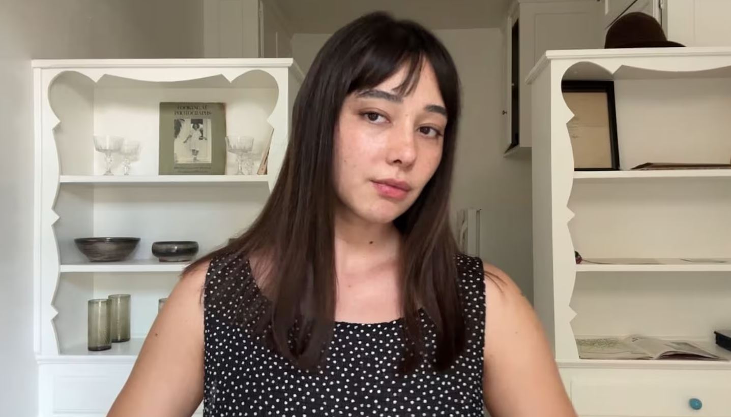 Atriz Sophia Maddox descobre que é neta de Charles Manson