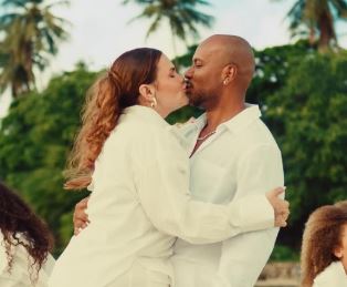 Thaís Carla e Israel Reis anunciam separação após 11 anos juntos