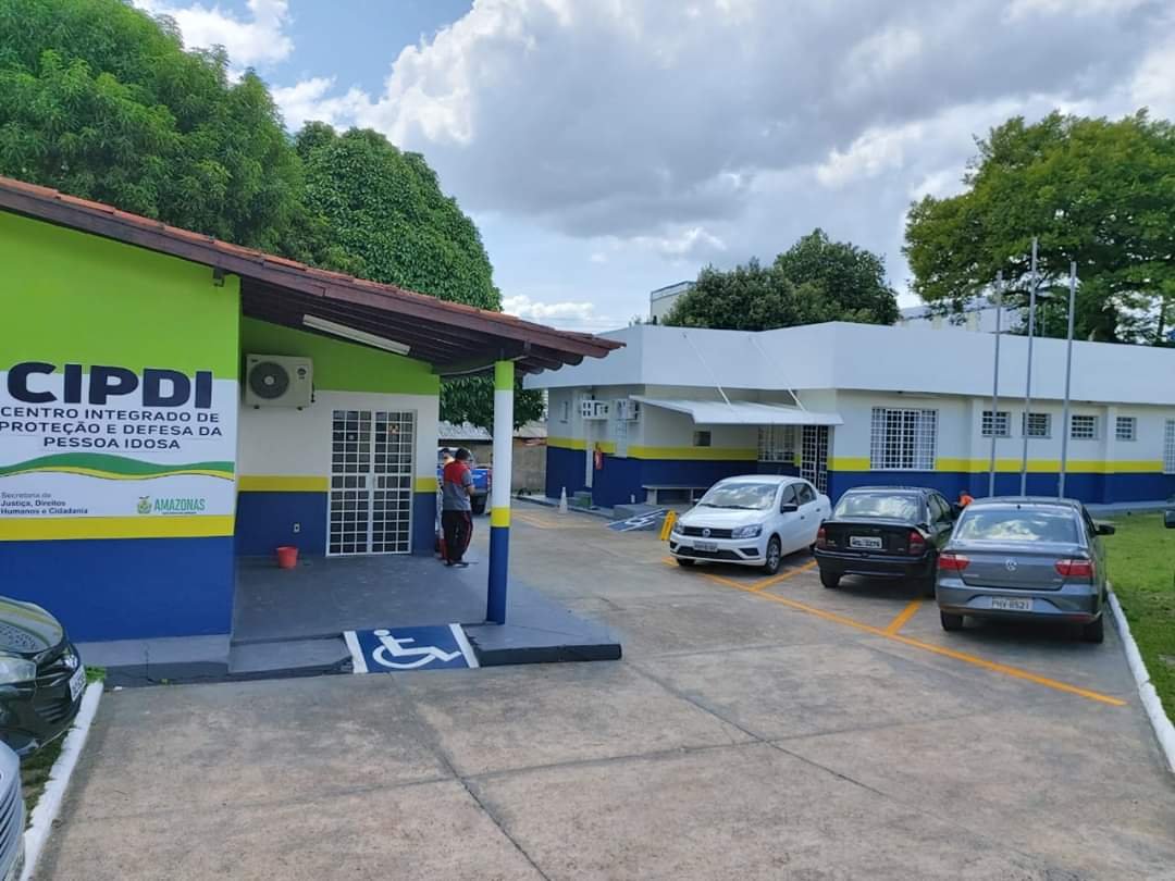 Homem é preso após ameaçar tio com faca no bairro Alvorada, Manaus