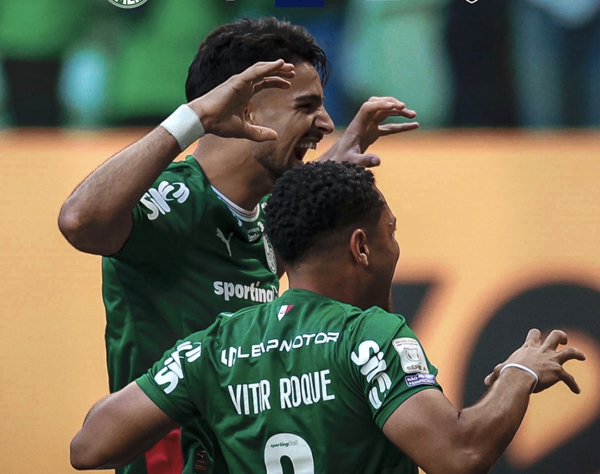 Palmeiras goleia Vasco no segundo tempo e amplia liderança no Brasileirão