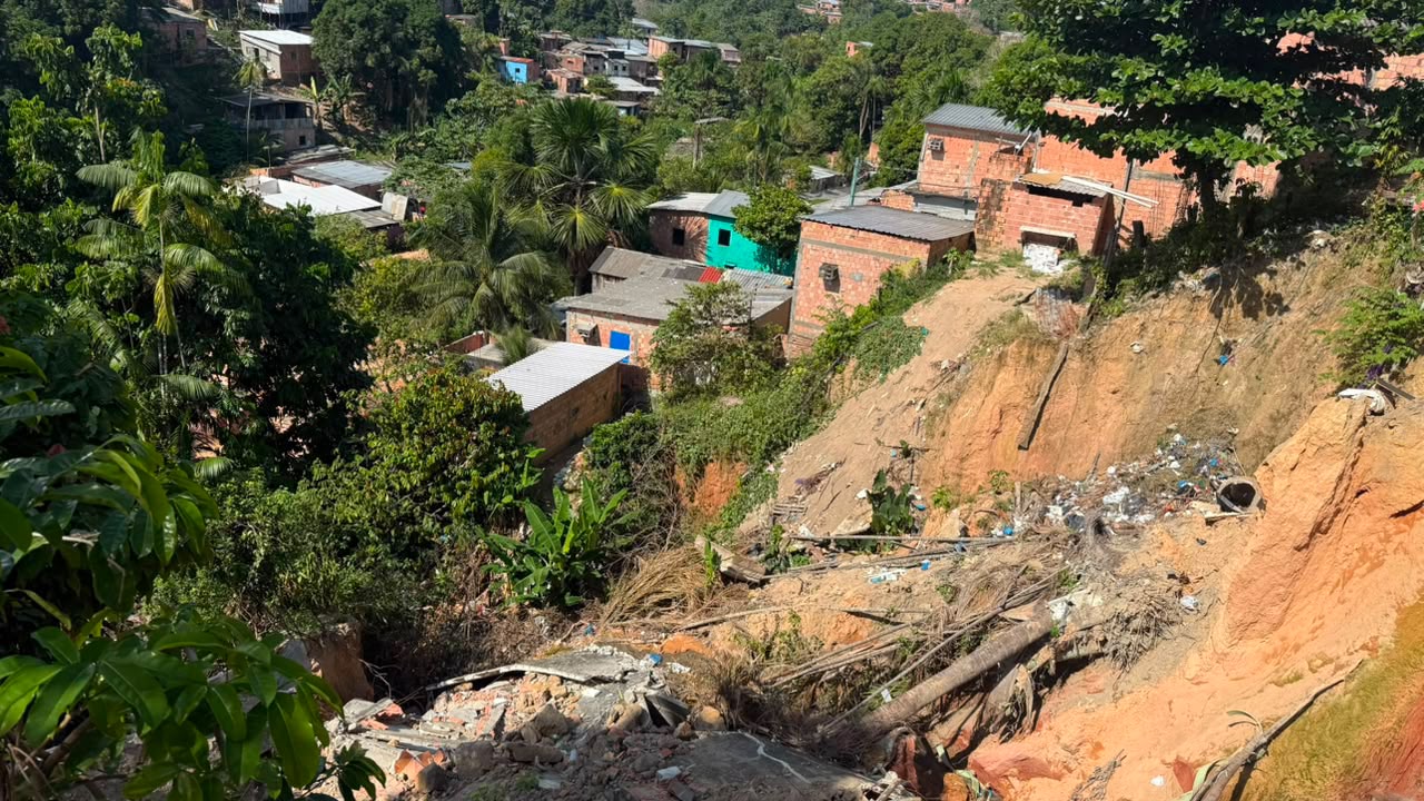 Senador Braga apresenta situação das erosões no Mauazinho a Lula