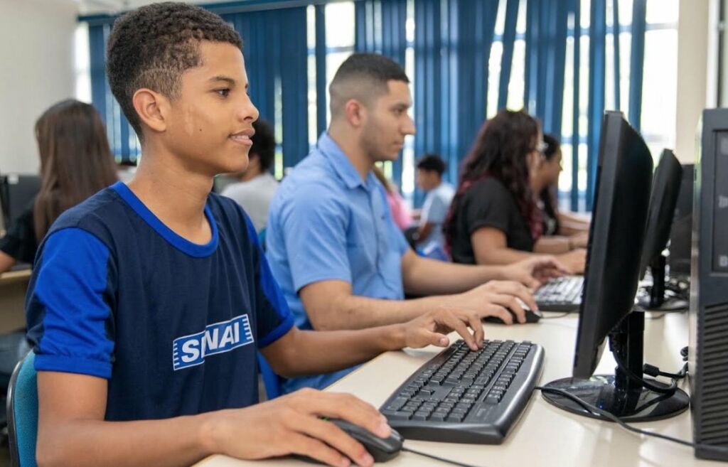 Senai Amazonas oferece 3,6 mil vagas gratuitas em cursos de qualificação