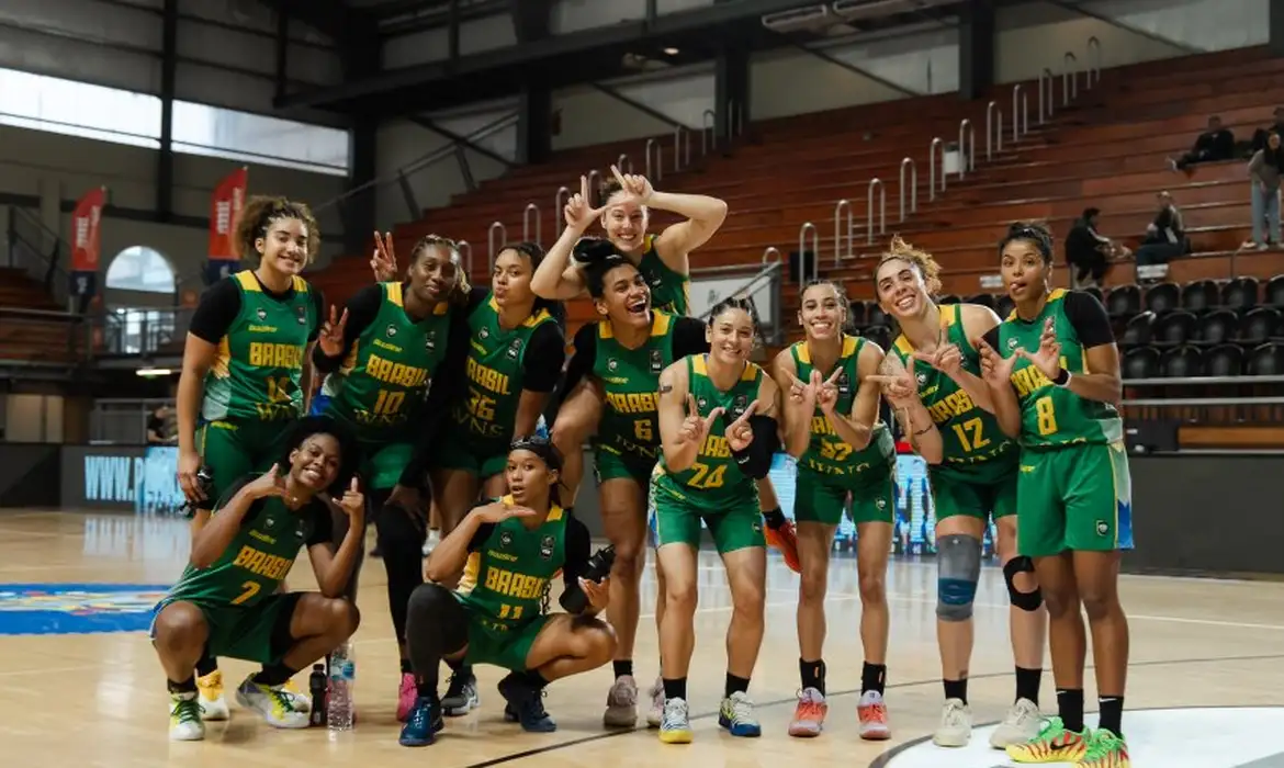 Brasil inicia Sul-Americano com vitória sobre o Chile no basquete feminino