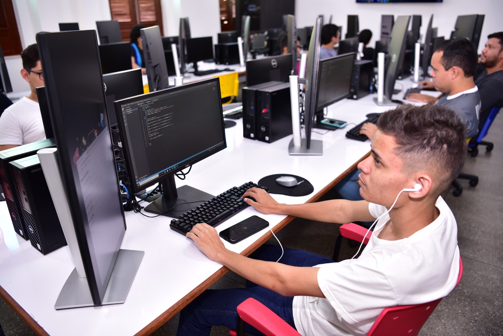 Cetam oferece 16.575 vagas gratuitas para cursos no interior do AM
