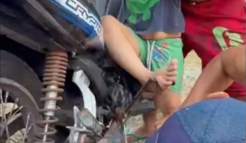 Criança de 4 anos se fere com pedal de moto em Rio Preto da Eva