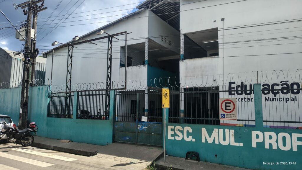 Professores denunciam retaliação da Prefeitura de Manaus após queixas