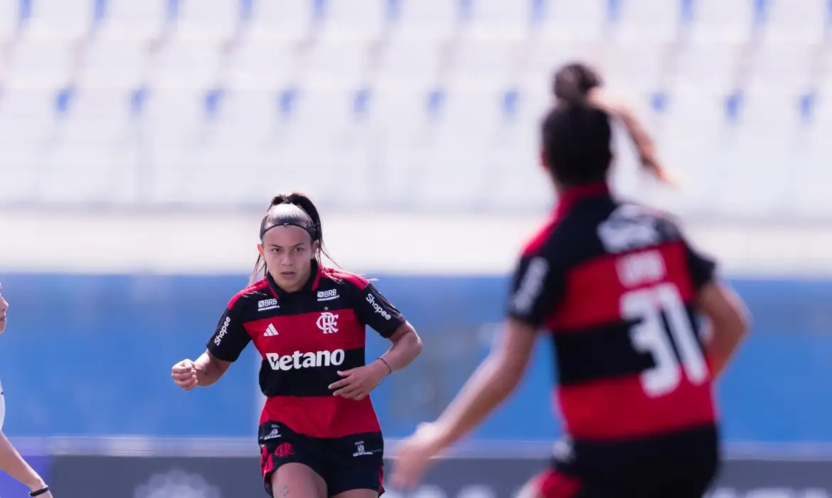 Brasileirão Feminino: Disputa acirrada por vagas nas quartas de final