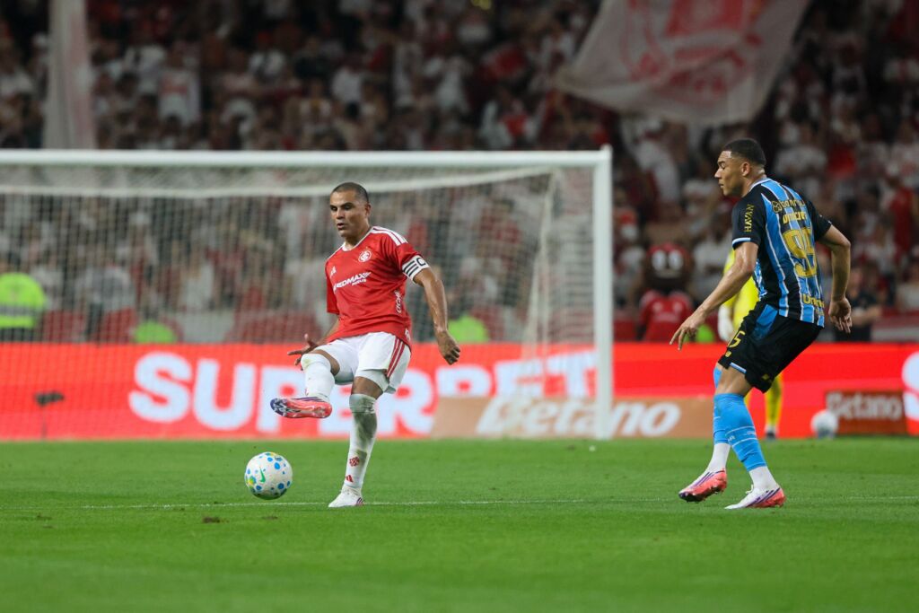 Empate sem gols no Grenal pelas quartas da Copa do Brasil