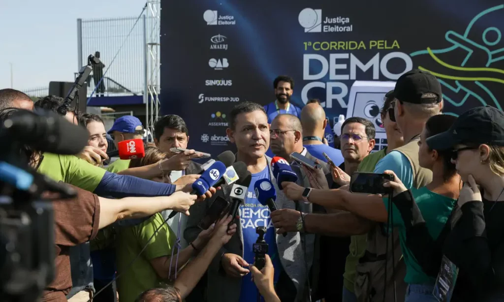TSE Reafirma Confiabilidade das Urnas Eletrônicas em Evento Público