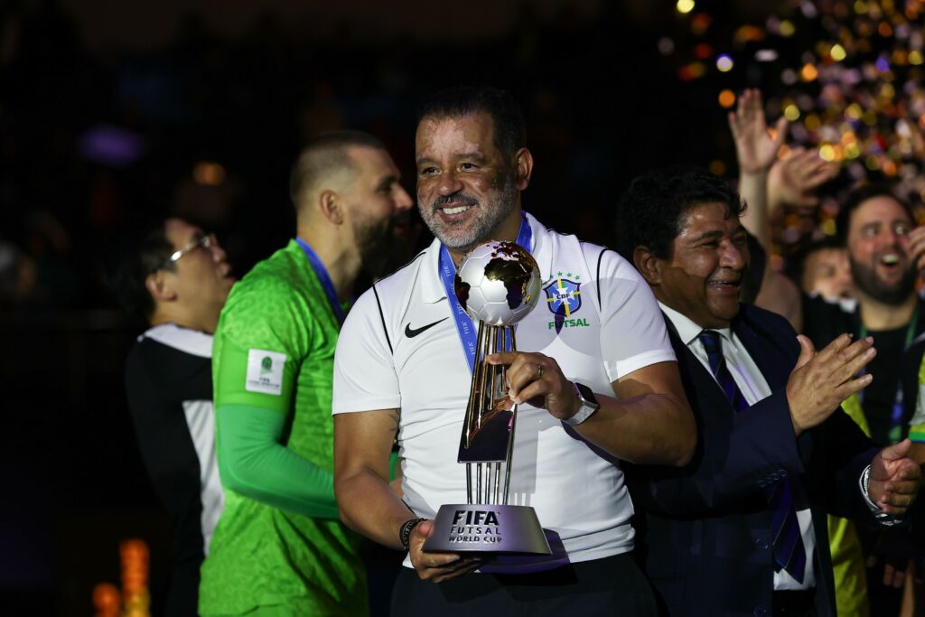 Marquinhos Xavier completa nove anos à frente da Seleção Brasileira de Futsal