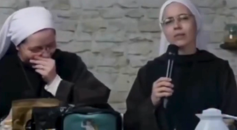Freira em live se divertiu com pergunta inusitada e viraliza na internet