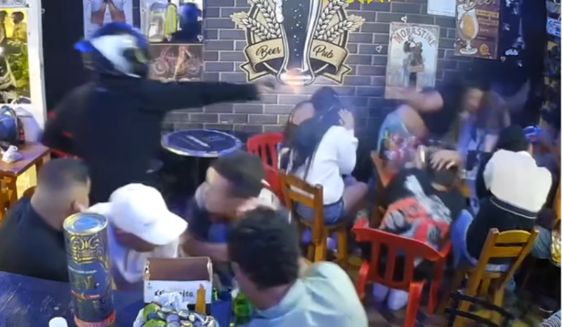 Duplo homicídio em bar de Fusagasugá, Colômbia, no sábado (1º)