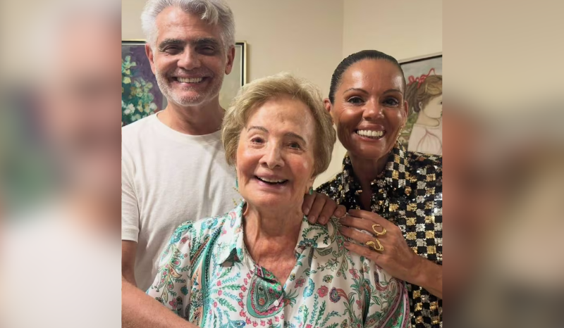 Mocita Fagundes presta homenagem a Glória Menezes: 'Perdi uma mãe'