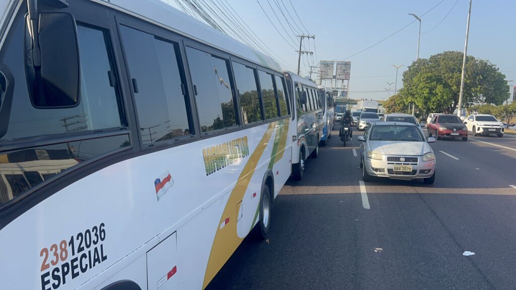 Transporte Especial de Manaus Retoma Operações Após Acordo de Greve
