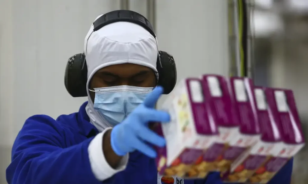 Empresas devem adotar medidas para saúde mental no trabalho