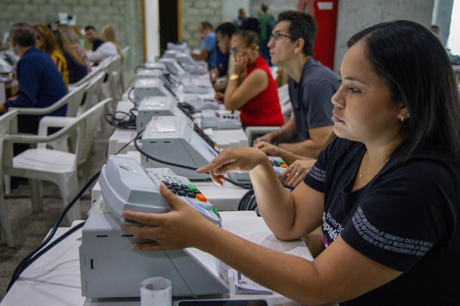 TRE-AM inicia capacitação de mais de 42 mil mesários para 2026