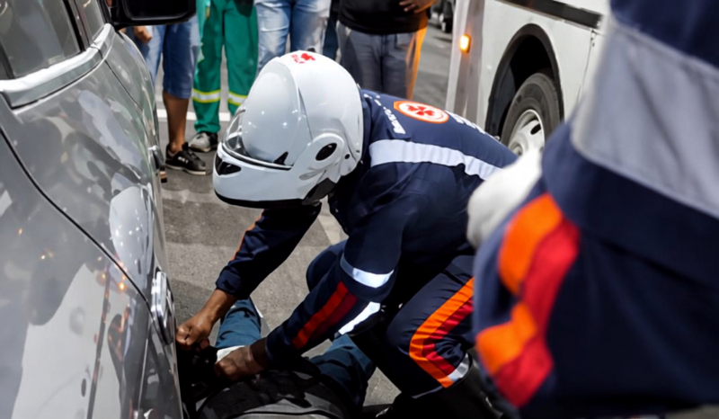 Grave acidente entre moto e carro resulta em uma morte no Rapidão