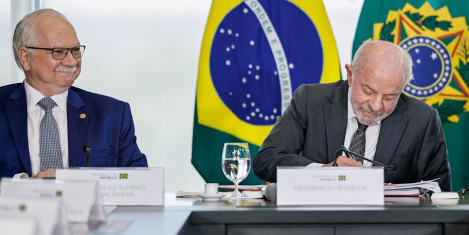 Lula se reúne com Fachin e Gonet para discutir crise no STF