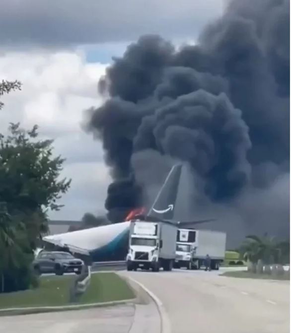 Avião da Amazon provoca tragédia em Miami com 5 mortos e feridos