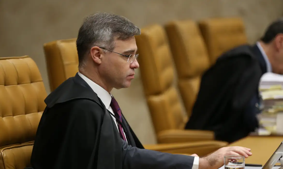 Mendonça pede apuração e critica Moraes por 'desvio de finalidade'