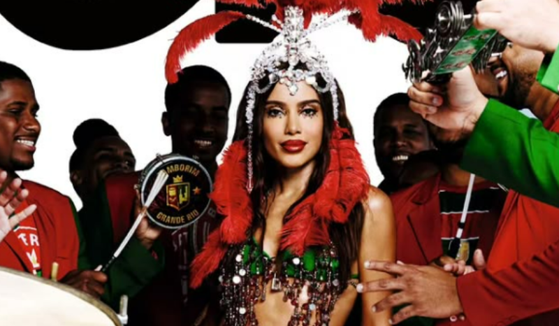 Anitta é coroada rainha de bateria da Grande Rio neste domingo