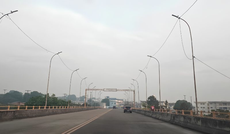 Fumaça volta a encobrir Manaus e qualidade do ar permanece crítica
