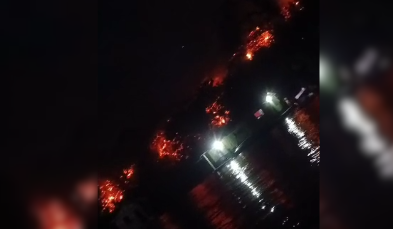 Incêndio de grandes proporções em Manacapuru ainda fora de controle