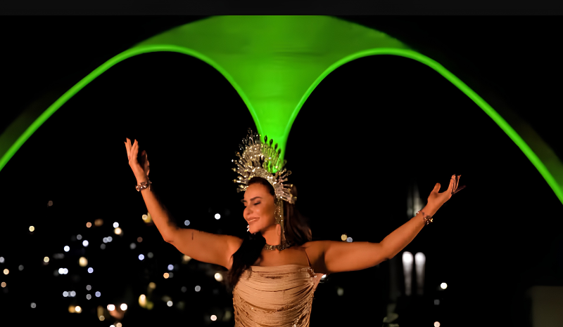 Paolla Oliveira é a nova rainha de bateria da Imperatriz Leopoldinense