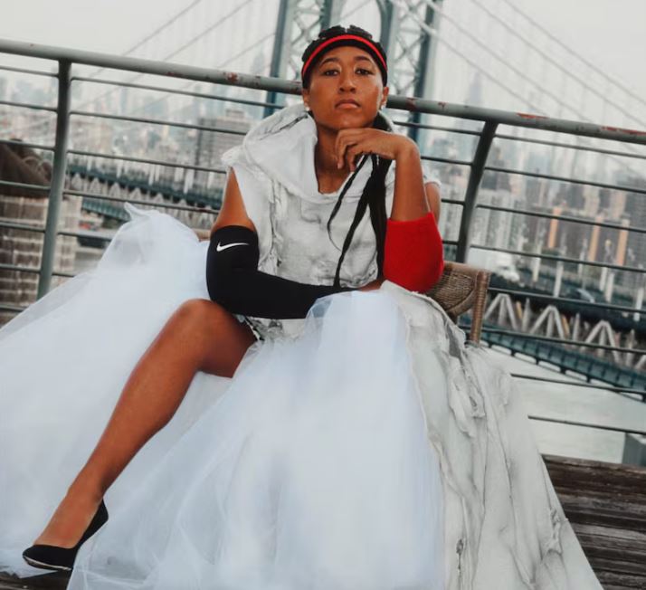 Naomi Osaka: A tenista que encanta com seus figurinos ousados