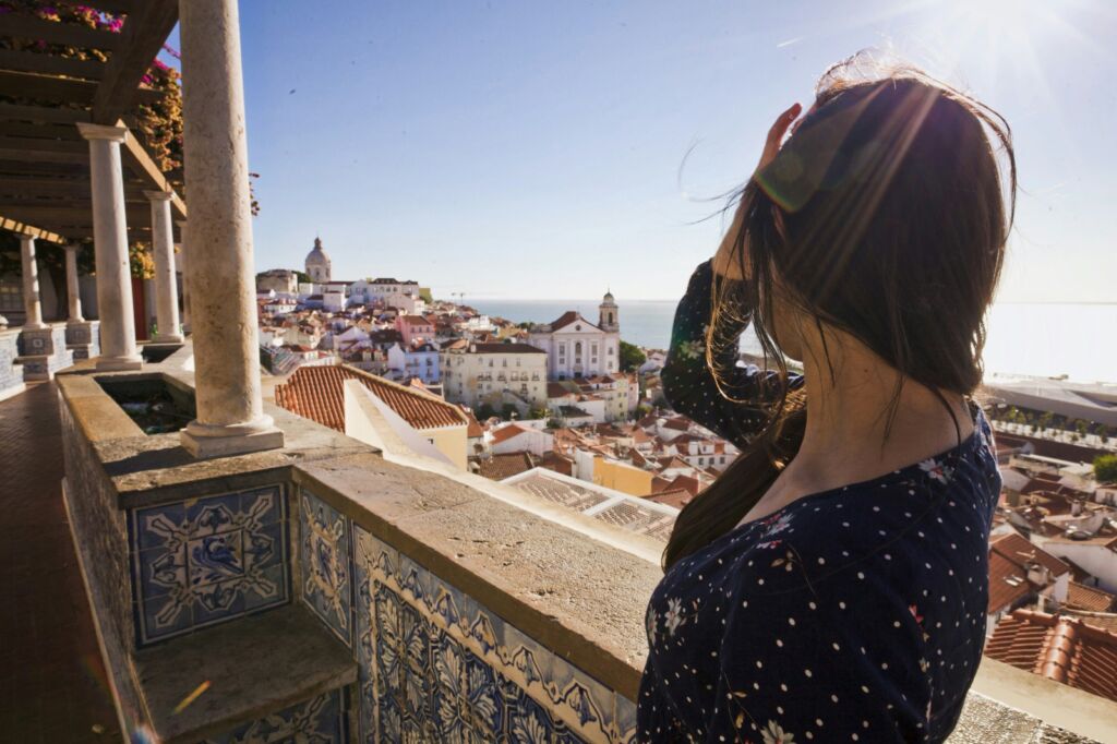 Turistas de Manaus adotam chips virtuais para economizar em viagens a Portugal
