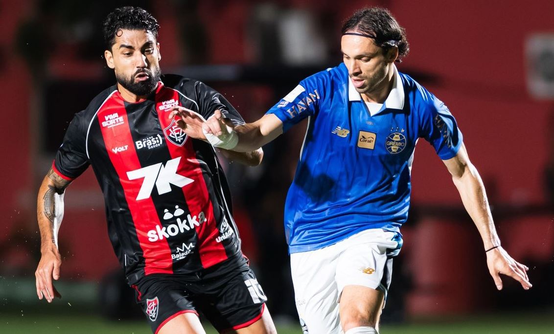 Vitória supera Grêmio e se distancia da zona de rebaixamento