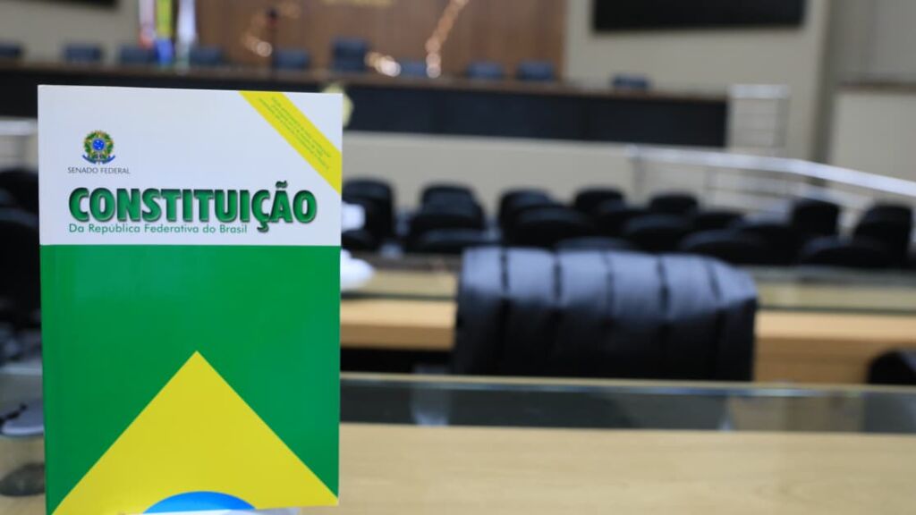 Constituição Cidadã comemora 38 anos e é celebrada na Aleam