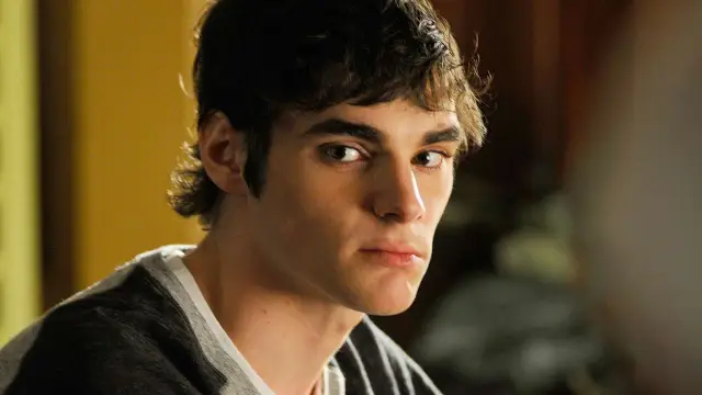 RJ Mitte, o ator de 'Breaking Bad', falece aos 34 anos nos EUA