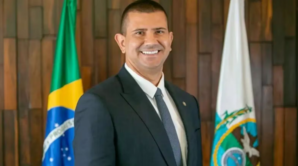 Douglas Ruas é confirmado governador do RJ após recontagem de votos