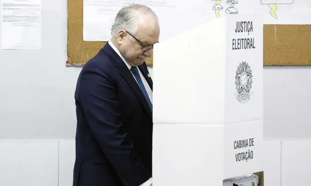 Fachin destaca a importância do respeito à vontade popular nas urnas