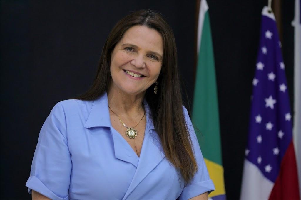 Mônica Santaella assume a Secretaria de Comunicação do Amazonas