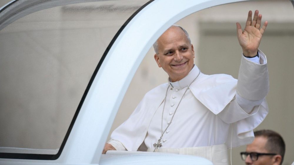 Papa Leão XIV retoma Audiência Geral uma semana após cirurgia