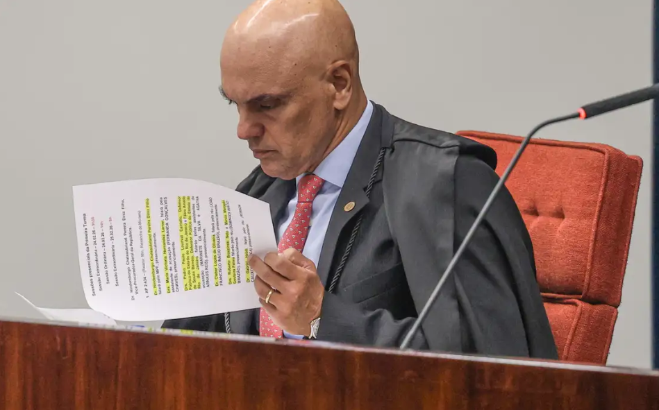 Ministro Moraes impõe multa a advogado por uso de IA em petição