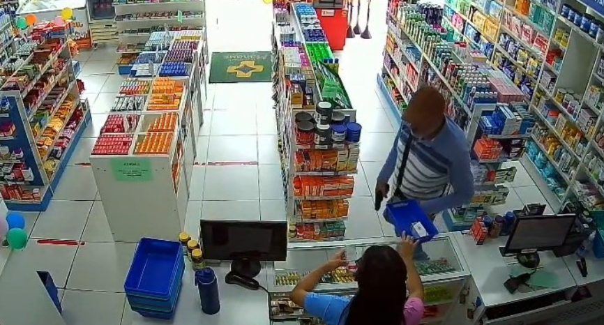 Dupla é detida após assalto a farmácia no Centro de Manaus